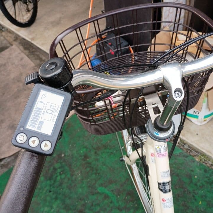 K*i様 アイボリー 電動アシスト自転車 前カゴ付き