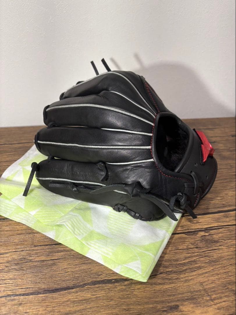 Mizuno 軟式グローブ ブラック/レッド　湯もみ型付け済み！即戦力