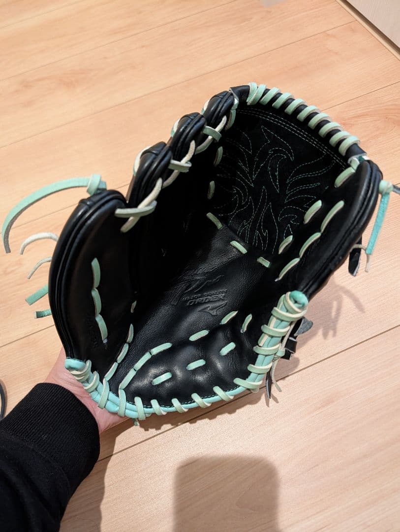 【未使用品 値下げOK】ミズノプロ 軟式オーダーグローブ　宮城大弥選手型