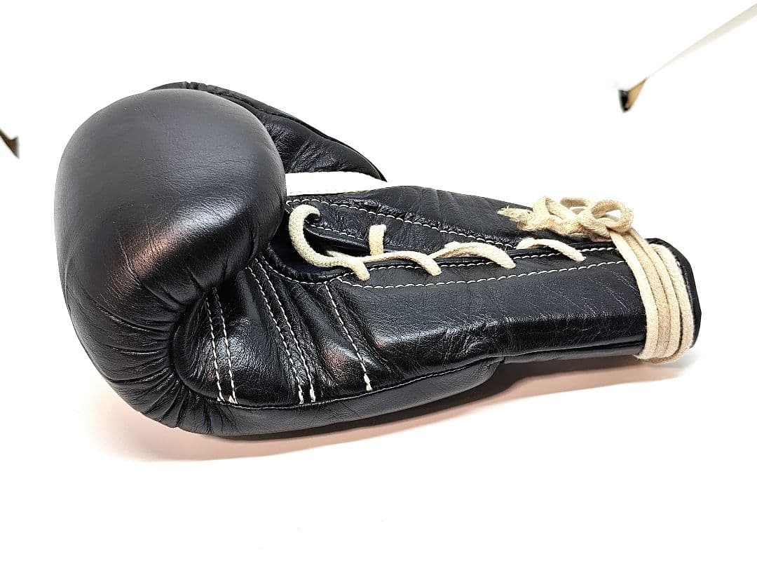 Winning グローブ ひも式 8オンス ブラック右側片方のみ中古品