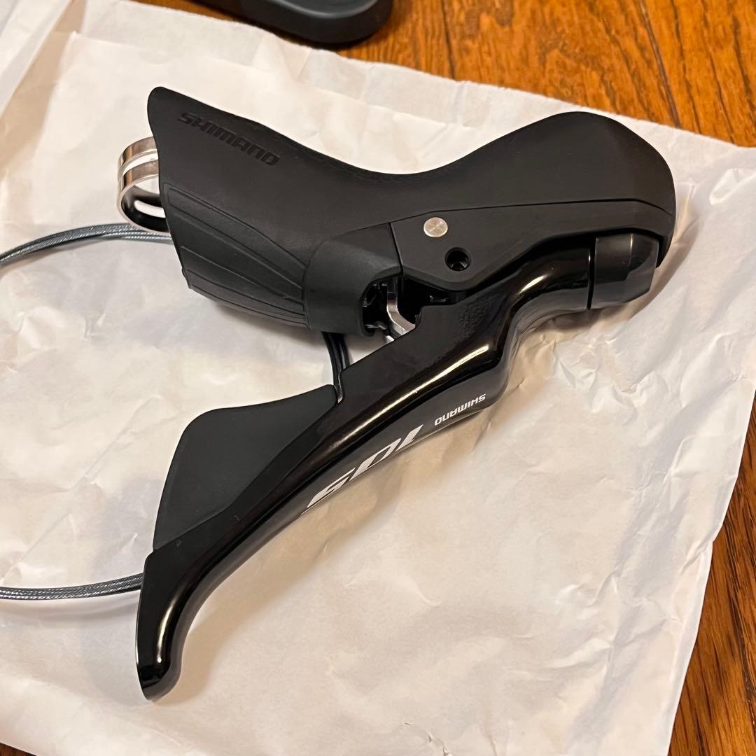 新品　Shimano 105 R7020 油圧ディスクブレーキ用コンポセット