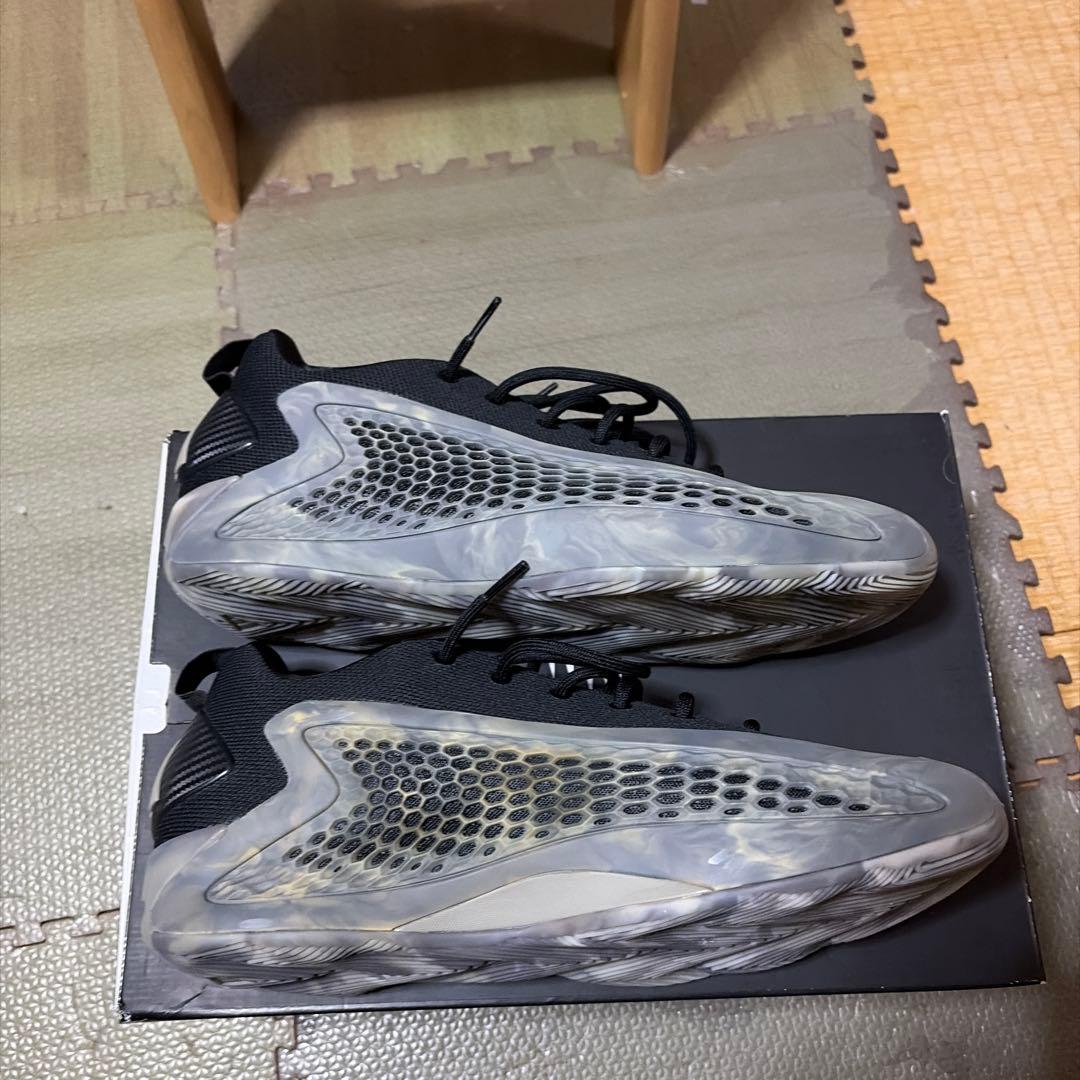 バスケットボールシューズ A.E.1 Low \"MX Grey\"