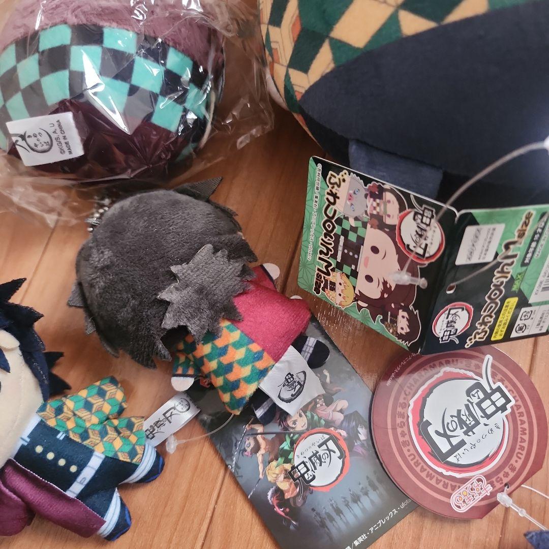 鬼滅の刃　ふわころりん　フィンガーマスコット　きゃらまる　マスコット　冨岡義勇