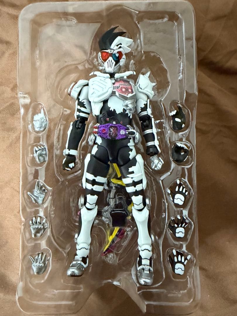 M*s様 S.H.Figuarts 仮面ライダーゲンム ゾンビアクションゲーマー
