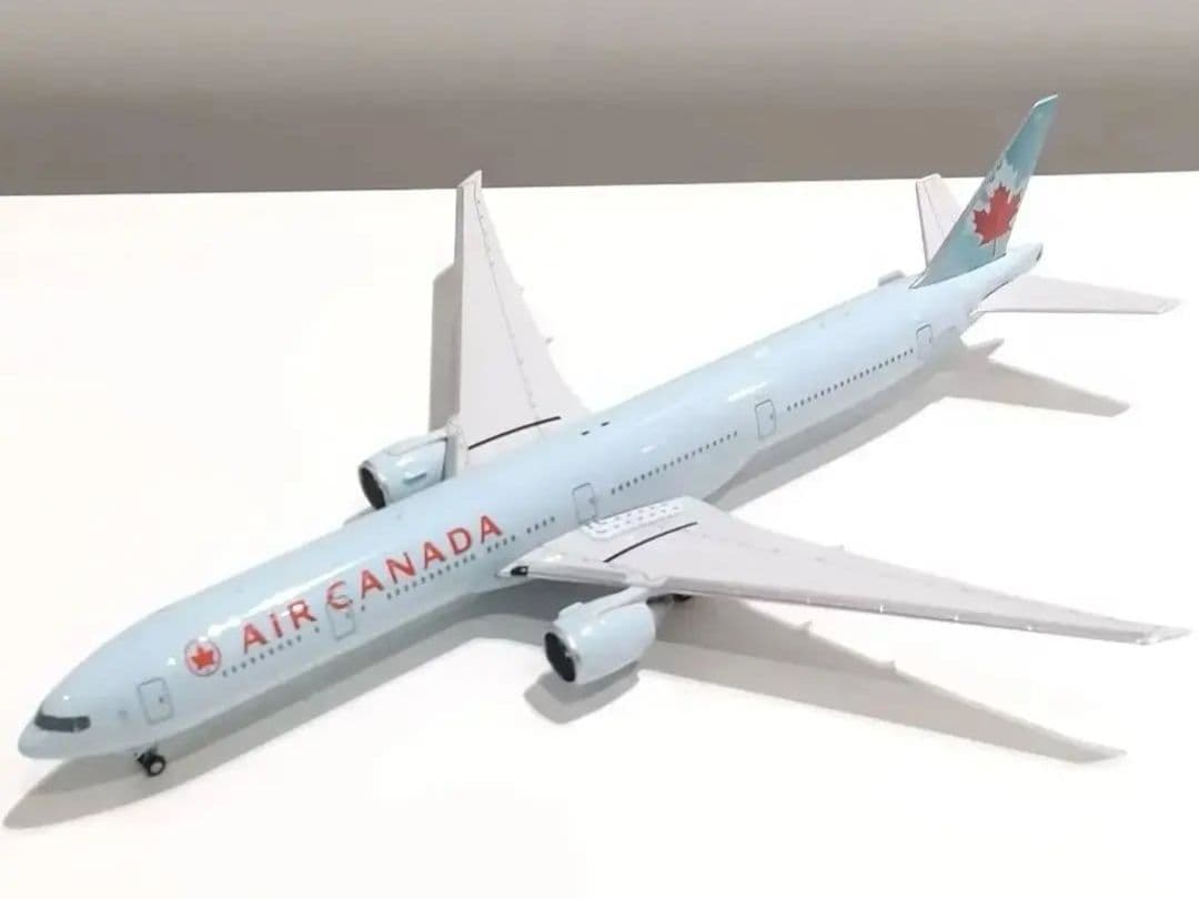 航空機・ヘリコプター AIR  B777-300 1/400