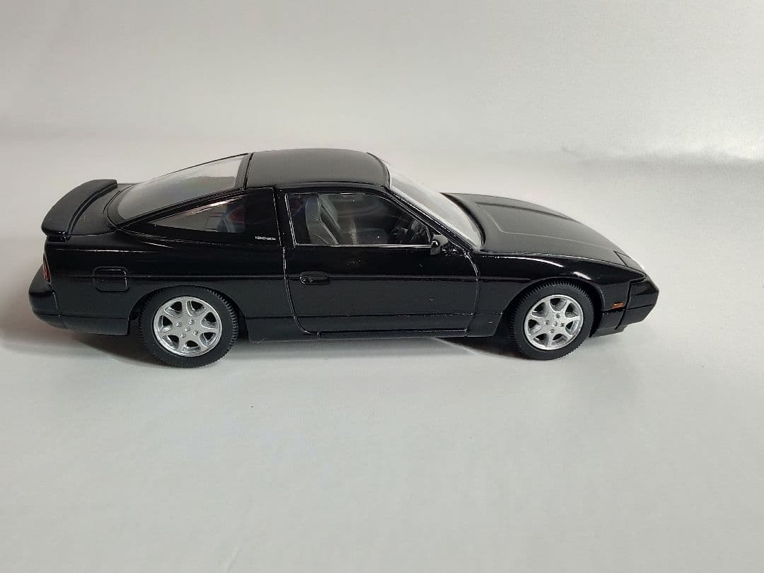 トミカリミテッドヴィンテージネオ 日産 180SX TYPE-II 2台セット