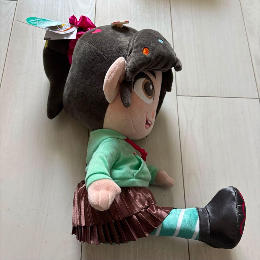 新品　ディズニー　パルパルーザ　ヴァネロペ　ぬいぐるみ