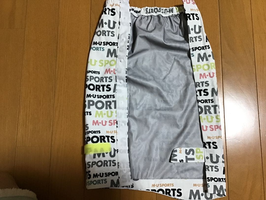 M-U SPORTS レインウェア ☆ホワイト44新品未使用ウエサコ