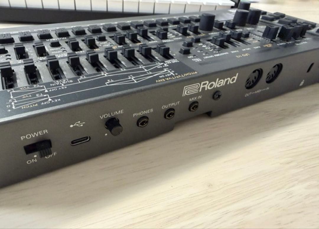 Roland Boutique JD-08 K-25M 専用鍵盤ユニット付