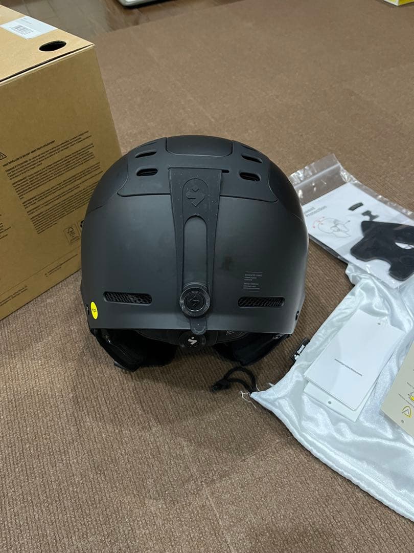 Sweet Protection スイッチャーMIPS ヘルメット