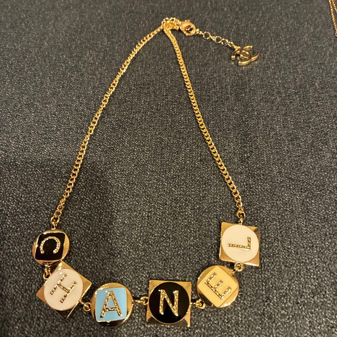 ☆CHANEL ロゴネックレスとピアスセット☆