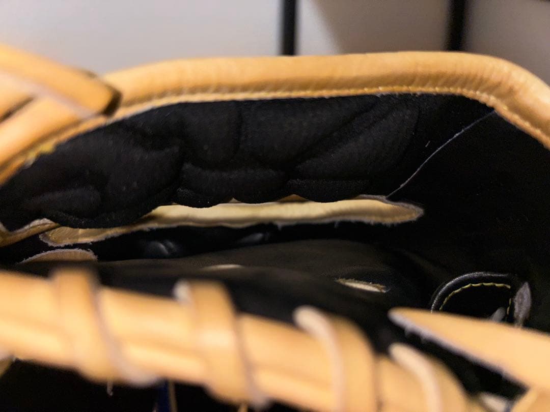 Wilson 軟式オーダーグローブ 黒 青 ストライプ