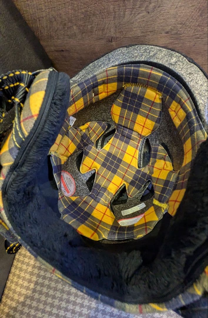 レディース BURTON RED AIR ヘルメット チャコールグレー/チェック