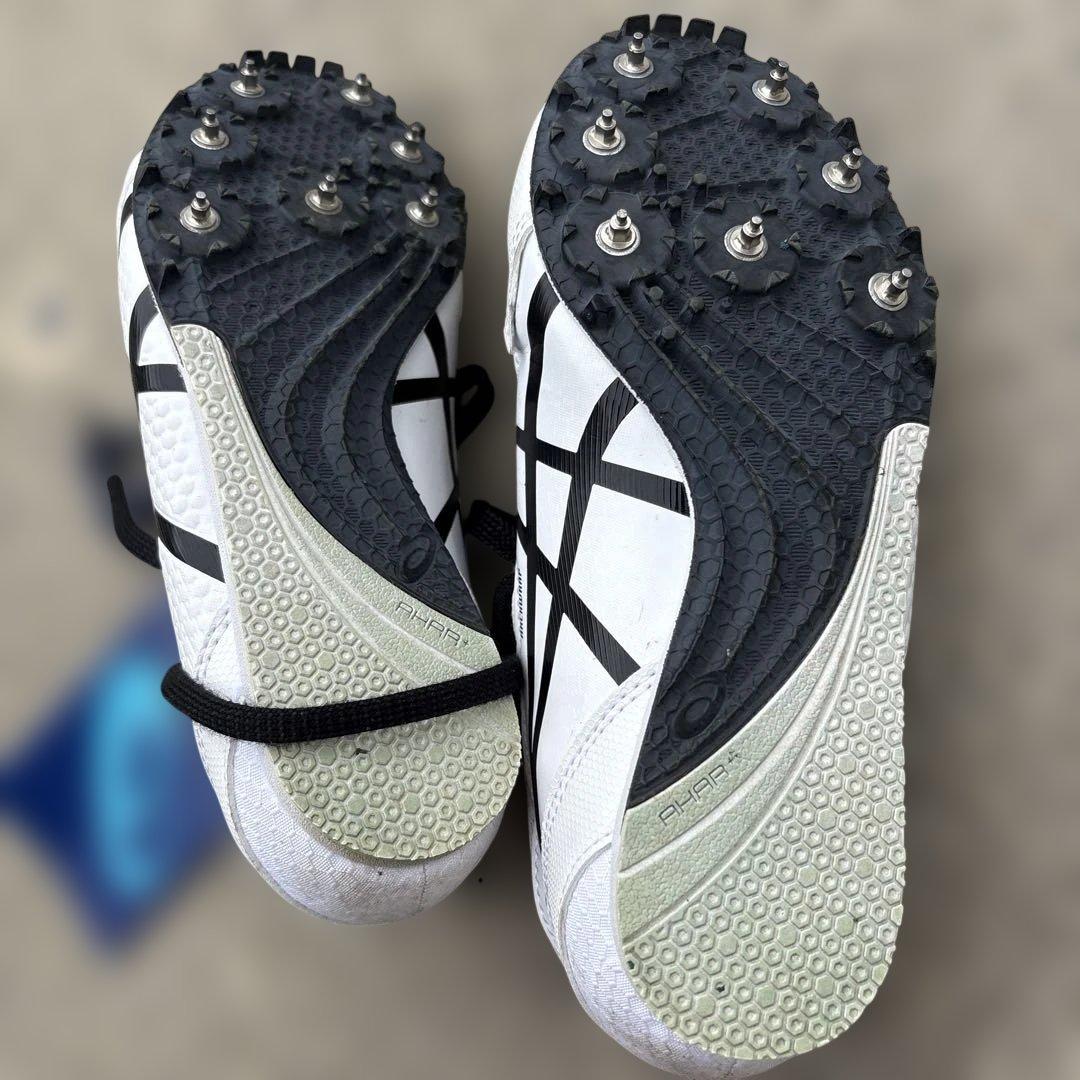 ASICS スパイクシューズ ホワイト/ブラック　21.5センチ
