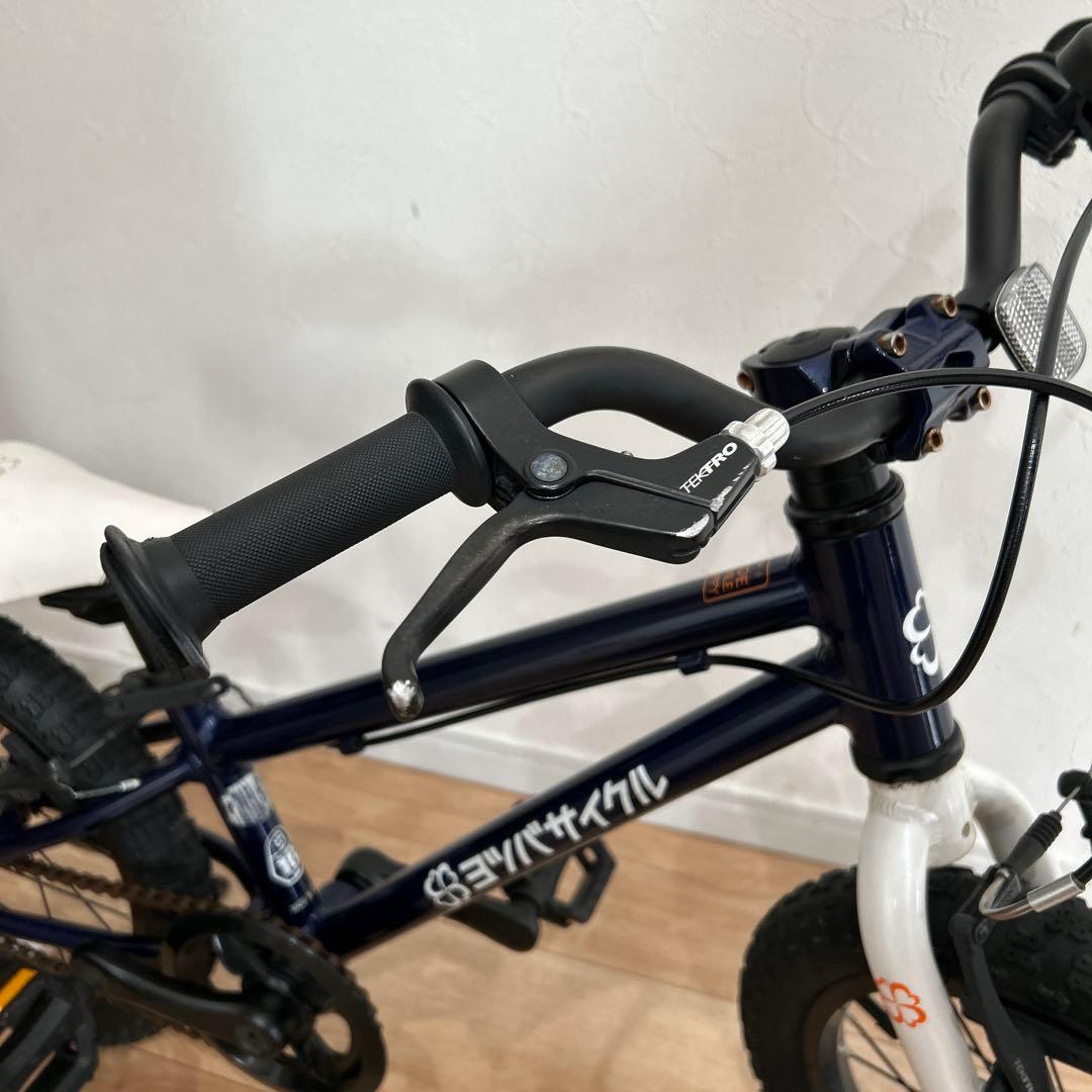 ヨツバサイクル YOTSUBA Zero 16〈キャプテンネイビー〉