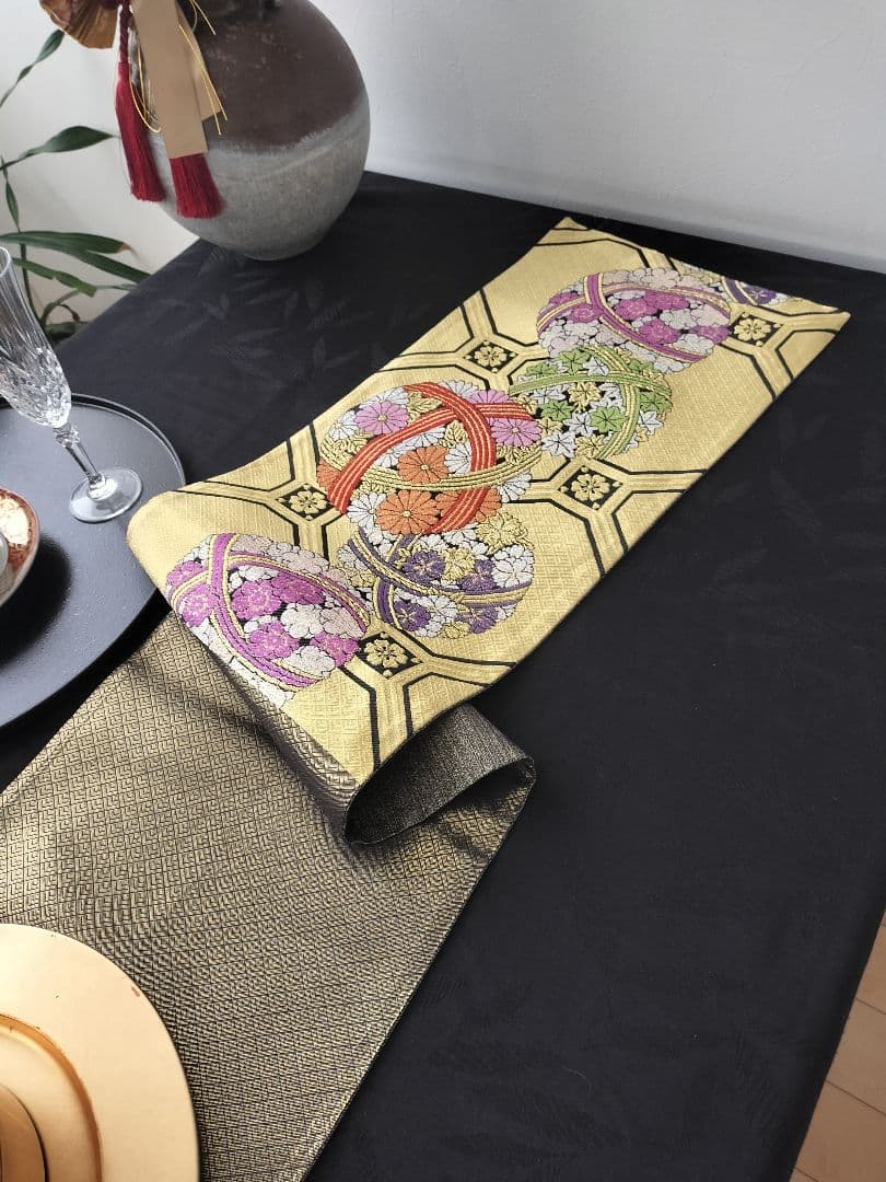 A898★逸品‼️手毬模様‼️テーブルランナー2m17cm