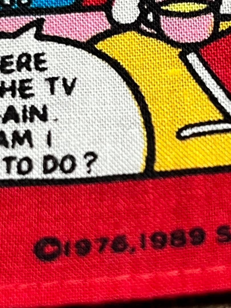 1989年　サンリオ　Sanrio ハローキティ 全部英語の14コマ漫画ハンカチ