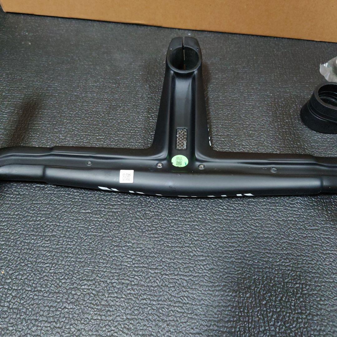 CANYON H11 エアロコックピット CF 410mm