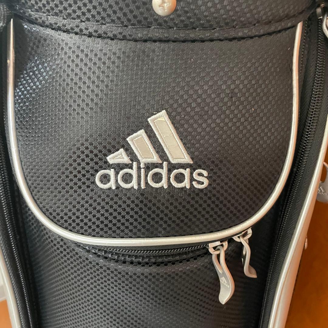 adidas アディダス　軽量型キャディバッグ９型 ブラック　ネームプレート付き