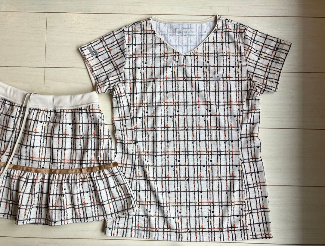 新品＊Babolatバボラ＊チェック柄のお洒落なテニスウェア上下セットアップ