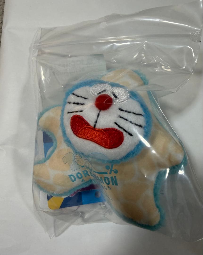 100%ドラえもんフレンズ　ヒトデ怪獣ドラえもんキーチェーン