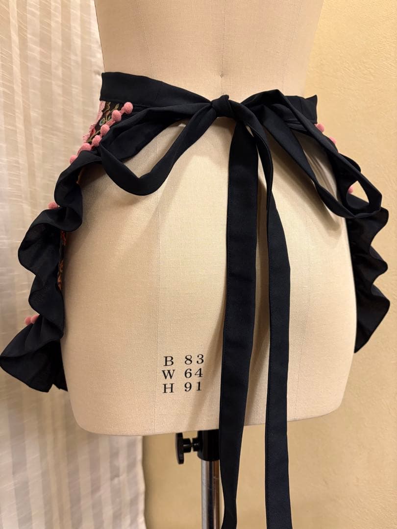 フラメンコ衣装　エプロン＆シージョセット　黒ボタニカル　黒ベージュ水玉ピンク