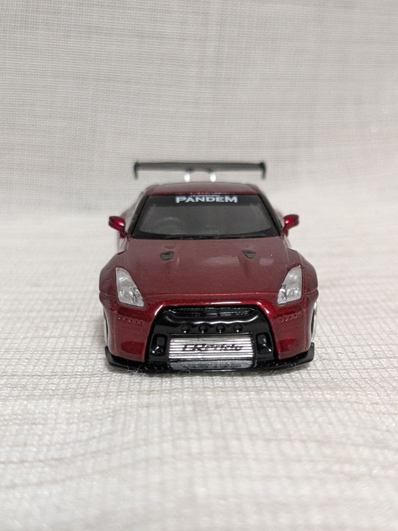 miniGT 日産　GT-R PANDEM Lava Red