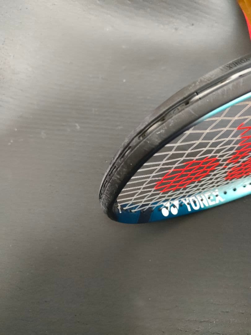 YONEX EZONE テニスラケット ケース付き