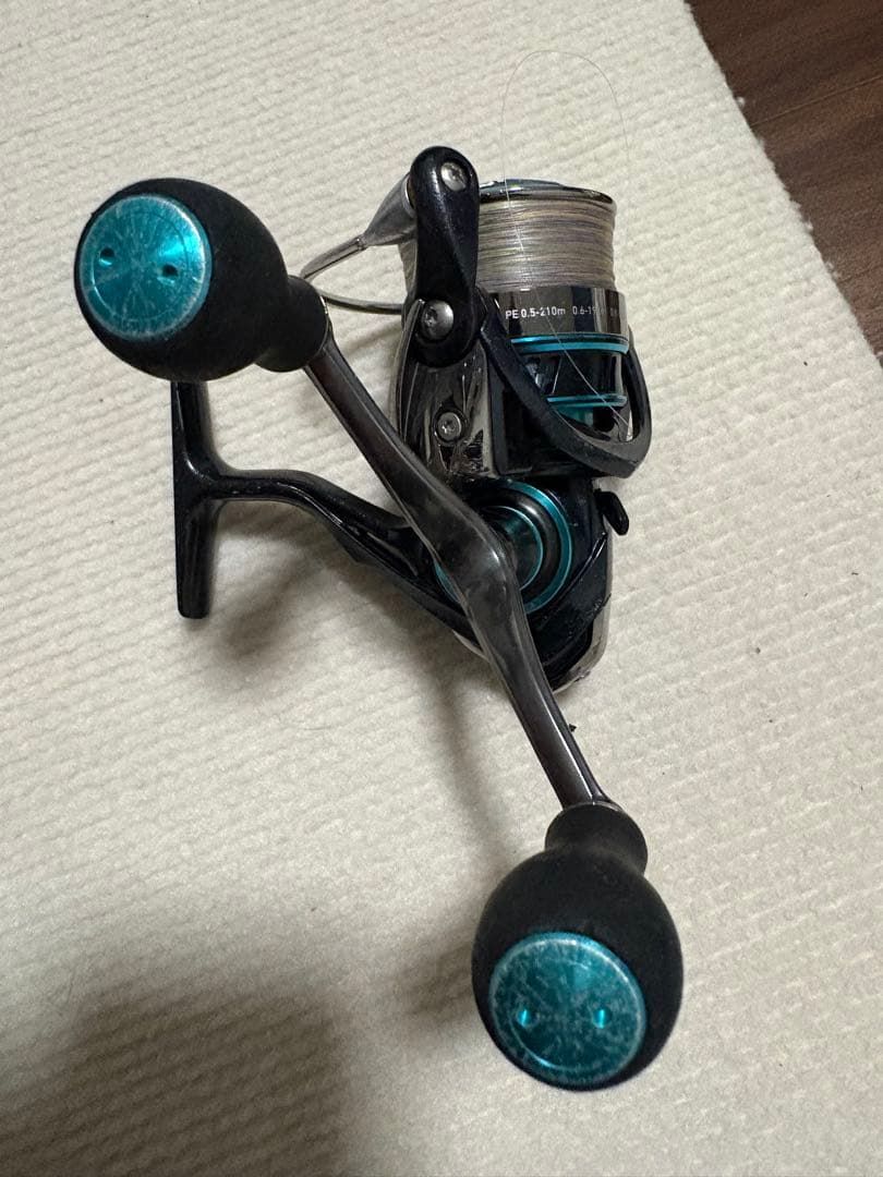 即日発送可能ですダイワ エメラルダス スピニングリール PEライン付き