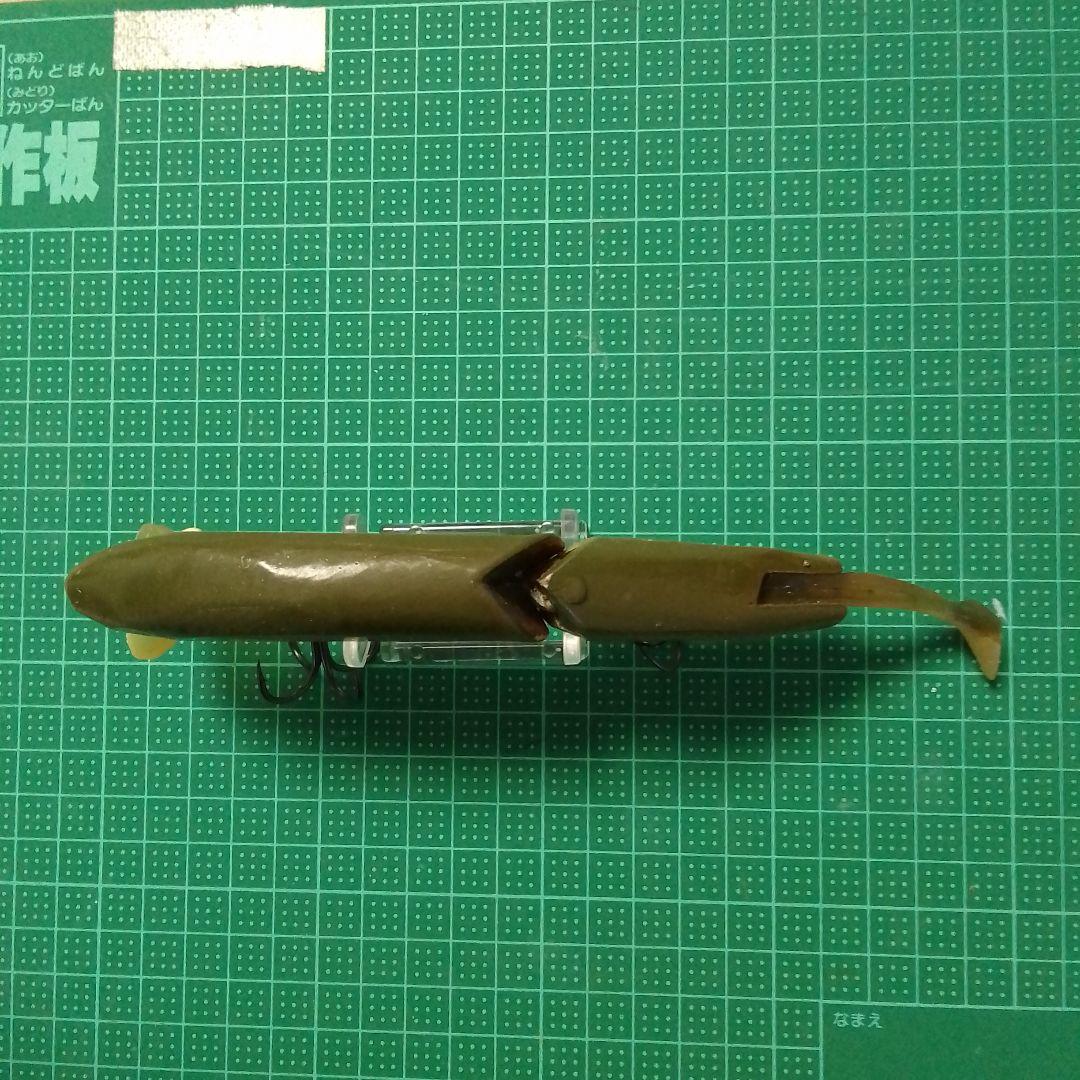 ACプラグ　　　　アユカラー