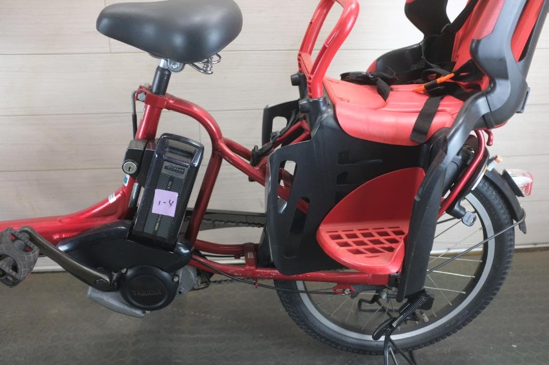 電動自転車ヤマハPAS　KISS　20インチ　3段8.7Ah（4点灯）充電器あり