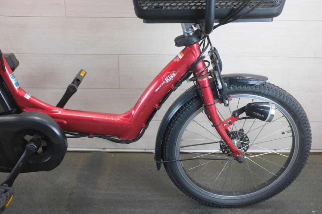 電動自転車ヤマハPAS　KISS　20インチ　3段8.7Ah（4点灯）充電器あり