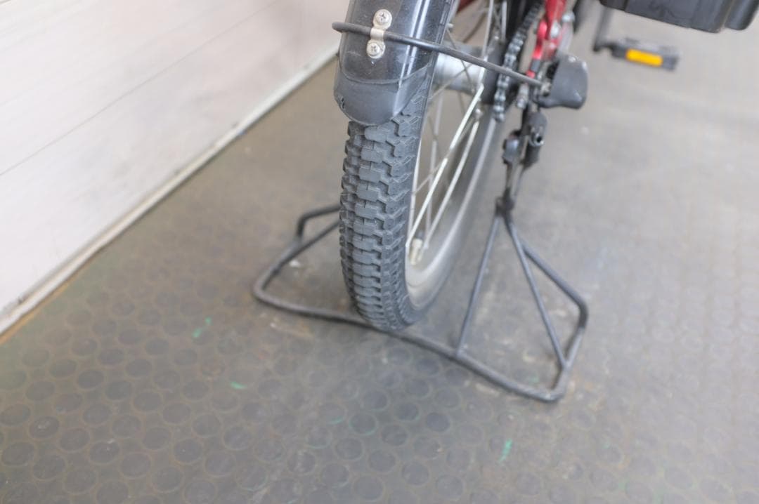 電動自転車ヤマハPAS　KISS　20インチ　3段8.7Ah（4点灯）充電器あり