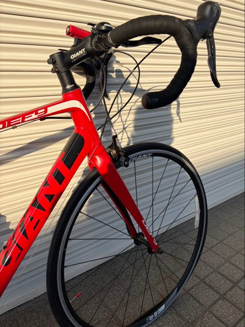 レッド アルミロードバイク 700C