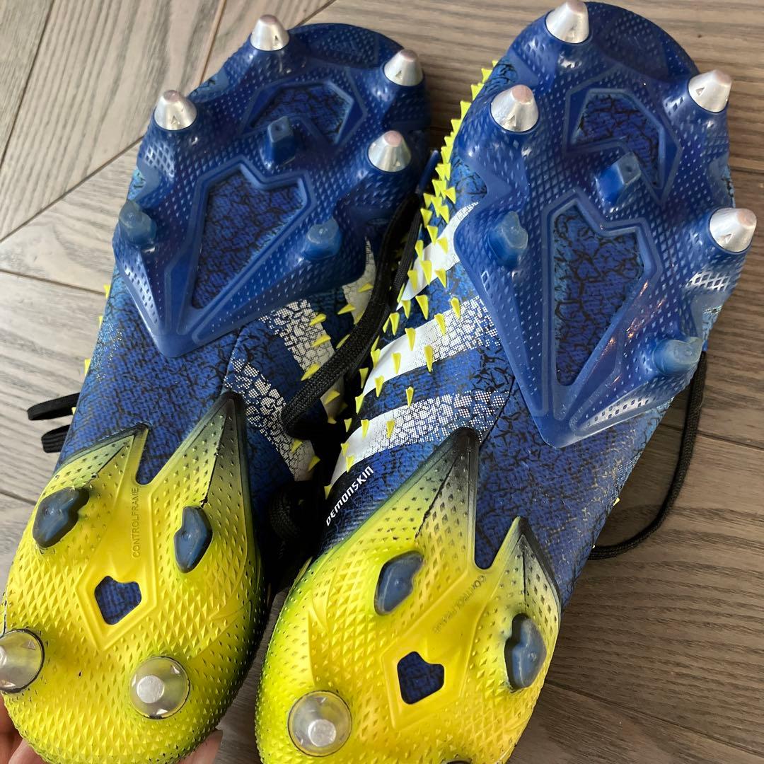 adidas プレデター　SG