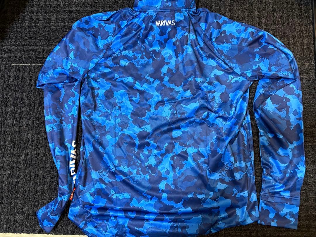 VARIUS 迷彩柄インナーウェア 新品
