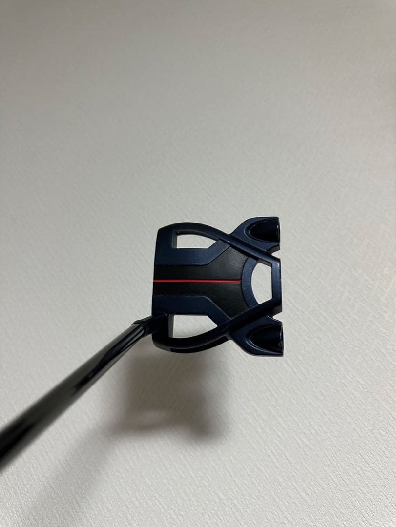 テーラーメイド×レッドブル　スパイダー　パター