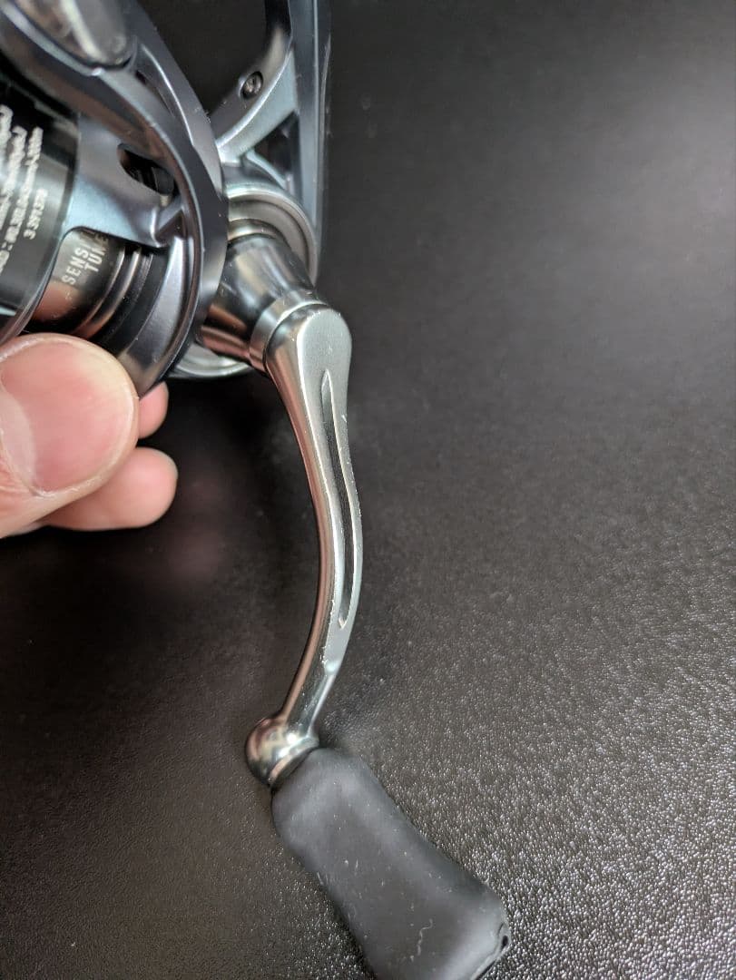 リール daiwa airity st sf 2000ss-h