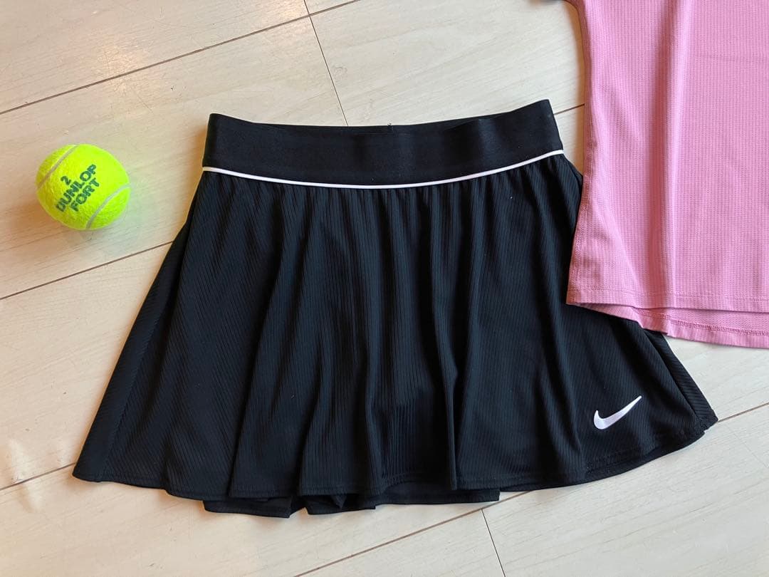 美品＊NIKEナイキ＊美シルエットなスコートとビクトリートップス上下セットアップ