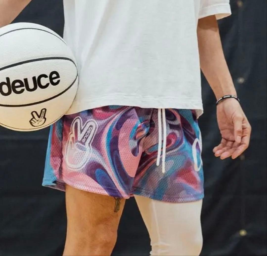 最終価格！！DEUCE メッシュショーツ ホログラム