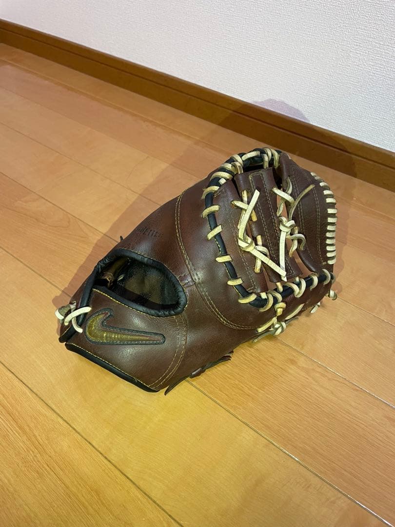 Nike ブラウン 軟式グローブ　ファーストミット