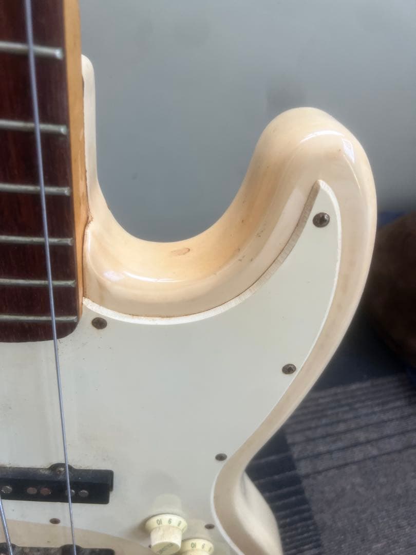 １４０８.Fender Jazz Bass アイボリー ベース