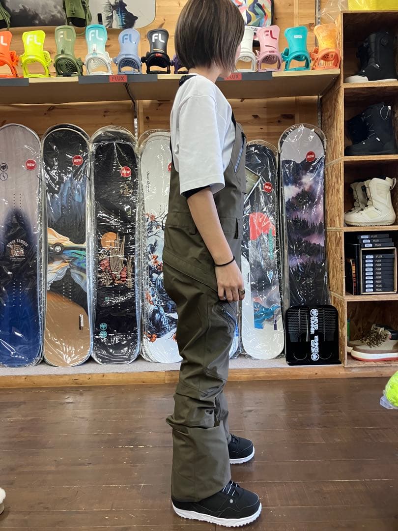 【USED】 VOLCOM ポルコム スノーボードウェア　ビブパンツ