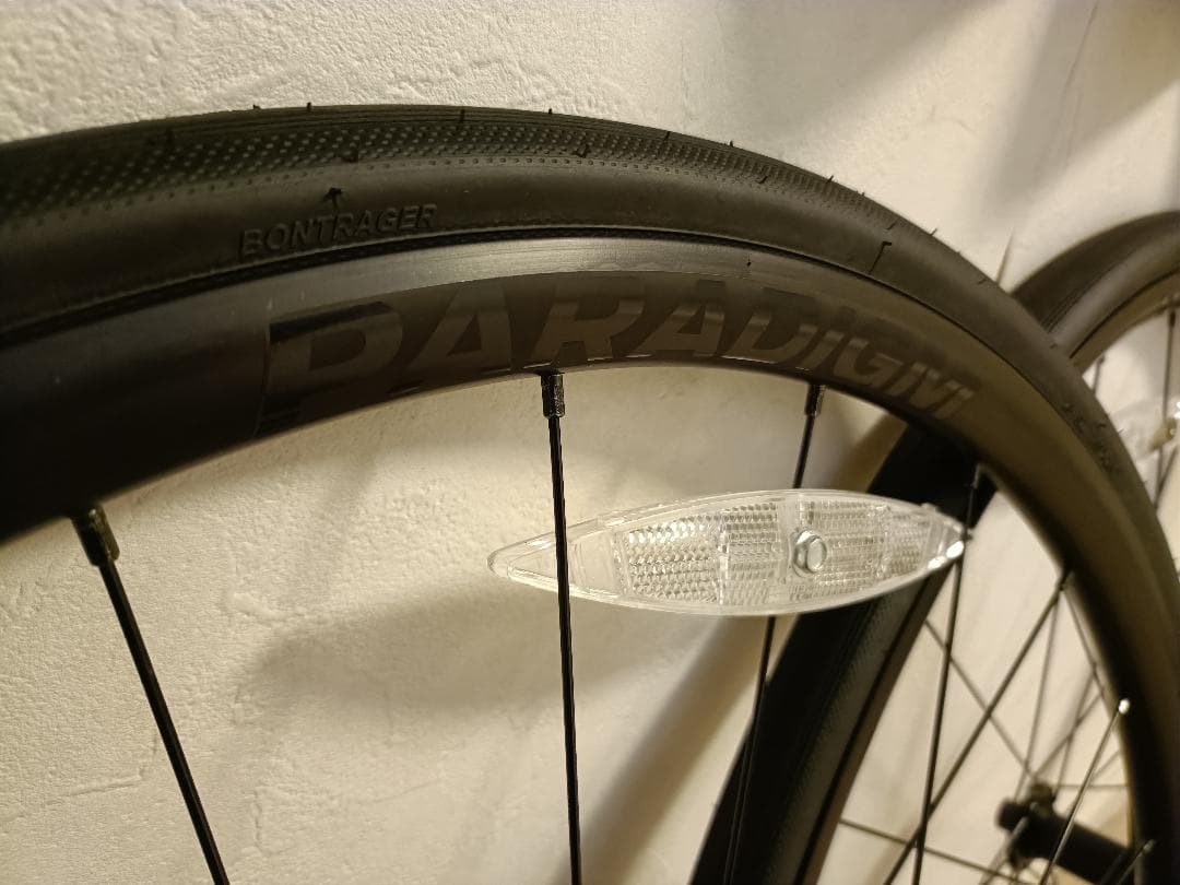 Bontrager Paradigm 700C TLR チューブレス対応＋おまけ