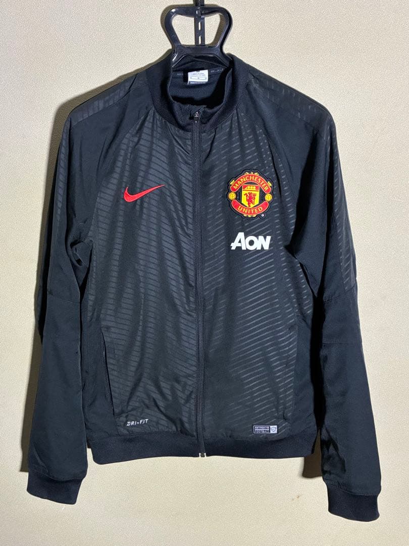 NIKE マンチェスターユナイテッド トラックジャケット Mサイズ 黒