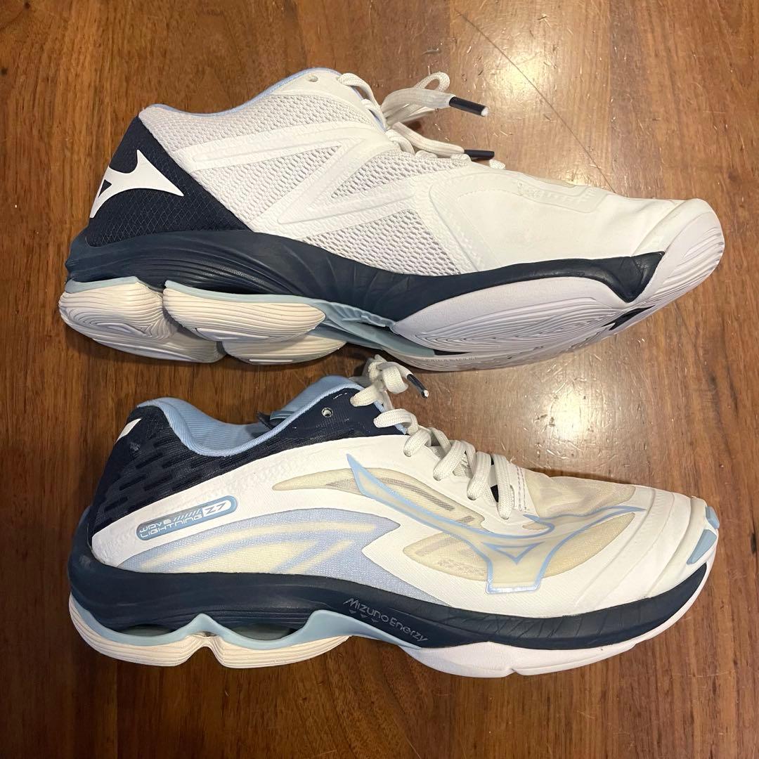 美品　ミズノ バレーシューズ　バレーボールシューズ　24.5 MIZUNO