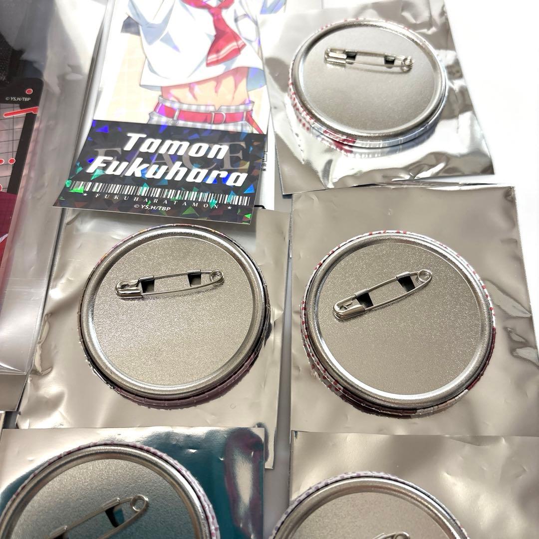 多聞くん今どっち⁉︎ コトブキヤくじ　カラビナ付きアクリル　缶バッジ　ジメ原
