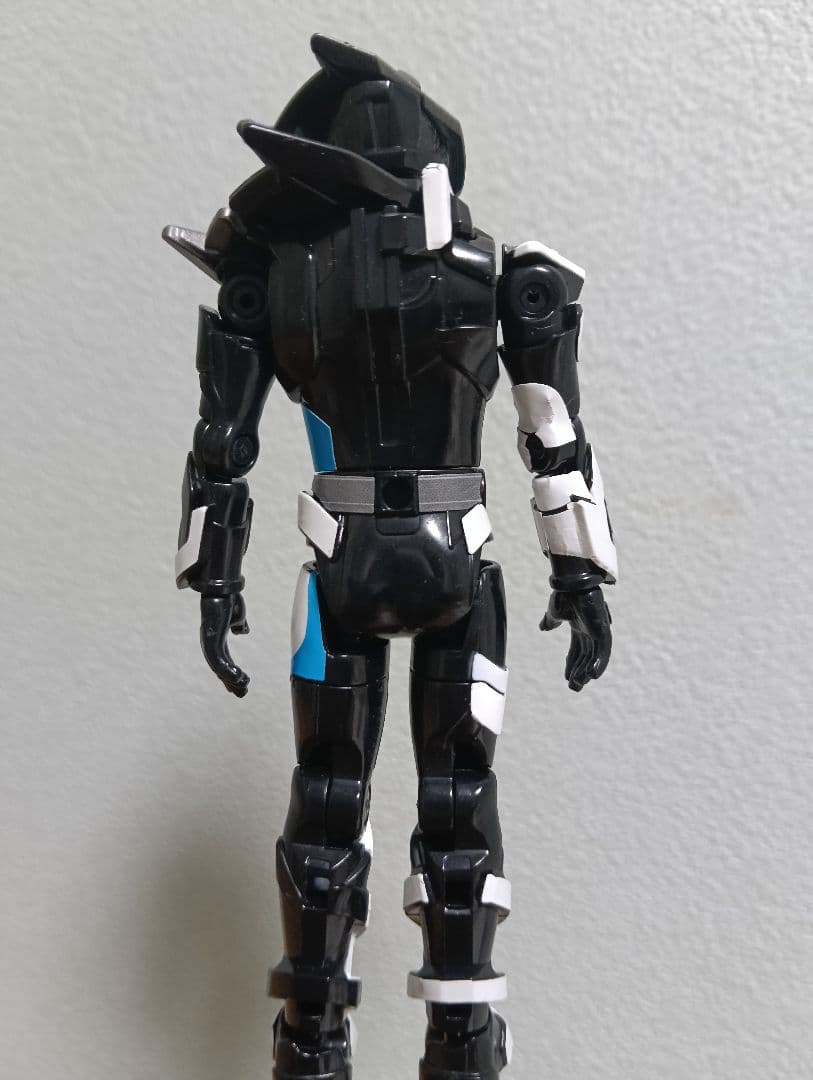 匿名配送 装動 仮面ライダージーン 仮面ライダーギーツ