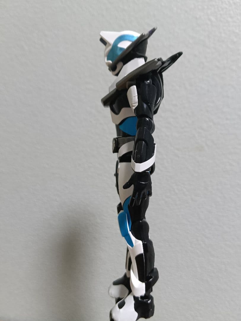 匿名配送 装動 仮面ライダージーン 仮面ライダーギーツ