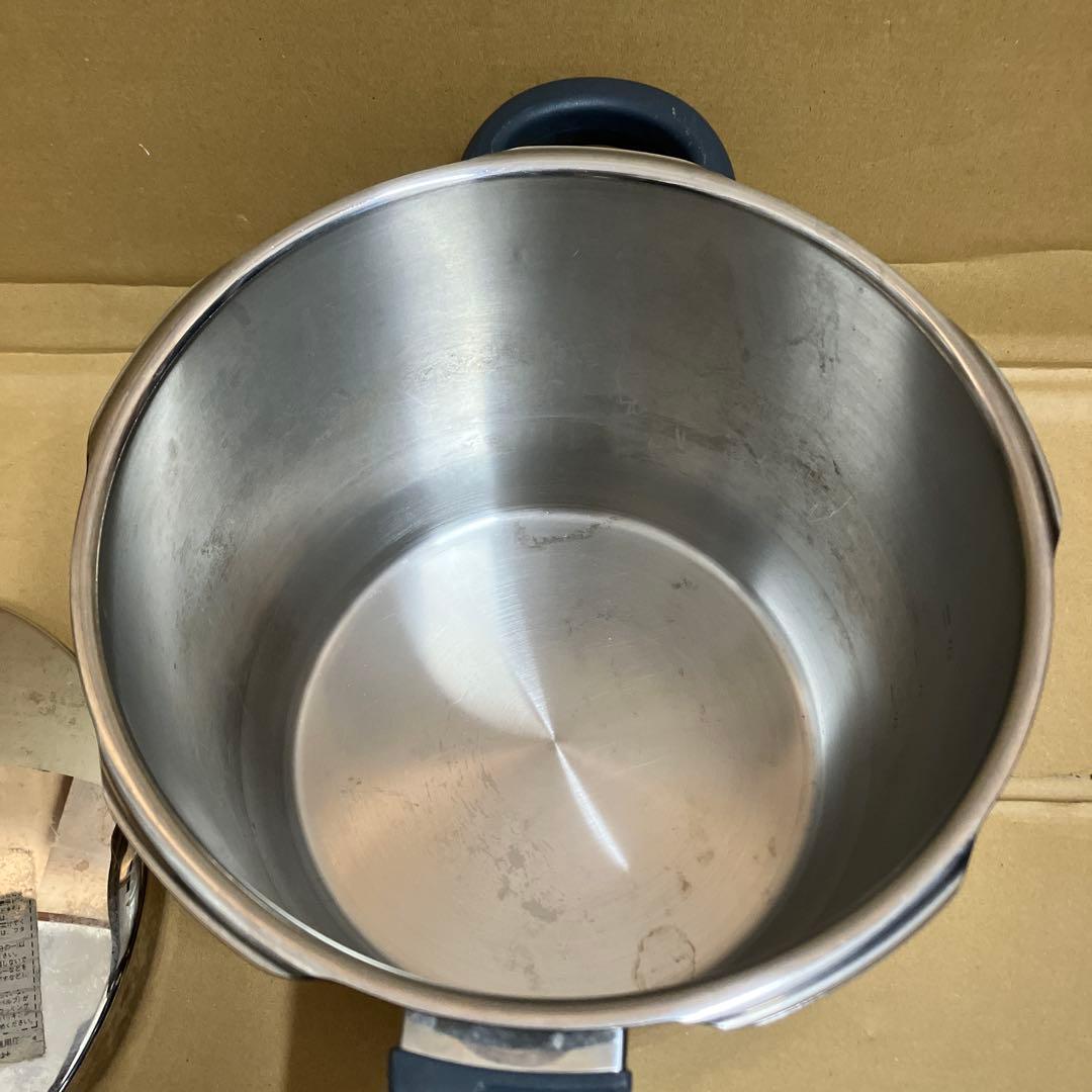 ドイツ製　WMF PERFECT PLUS　片手 圧力鍋